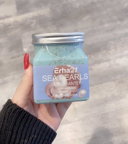 مقشر للوجه والجسم من ماركة Sea Pearls